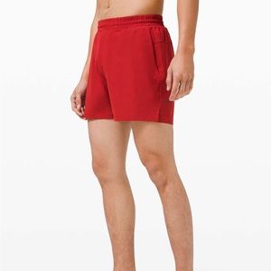 Like new Lululemon Cross Channel shorts 7 inch